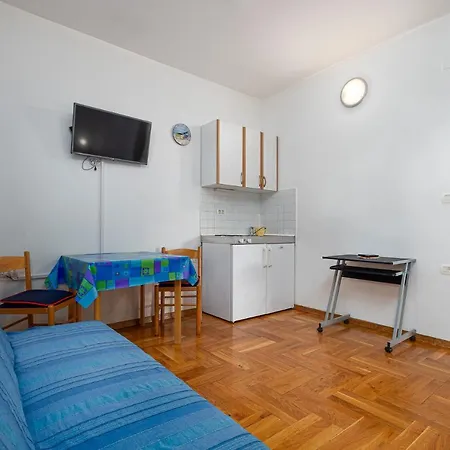 House Laura 200m From The Beach And The Center Porec