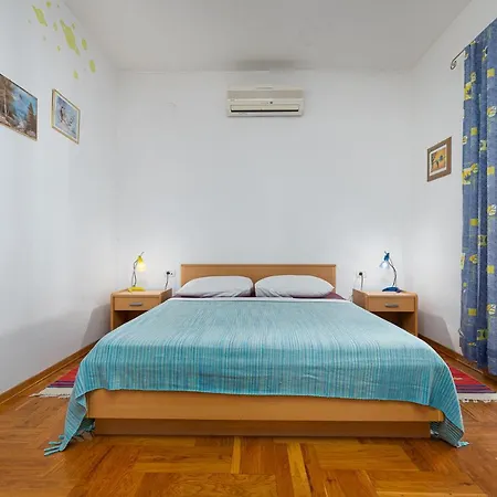 House Laura 200m From The Beach And The Center Porec