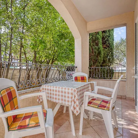 House Laura 200m From The Beach And The Center Apartament Poreč